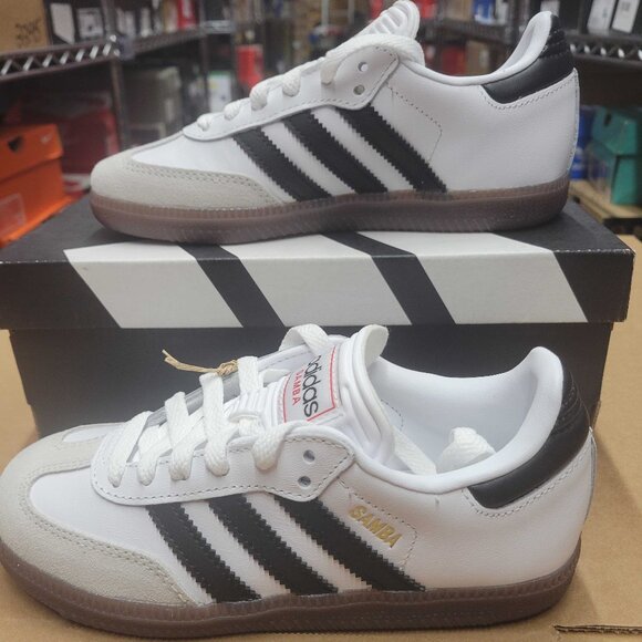 NWT adidas adidas Unisex Samba Indoor Sneaker, White/Black/Vivid Red, 12 US Men main image 8